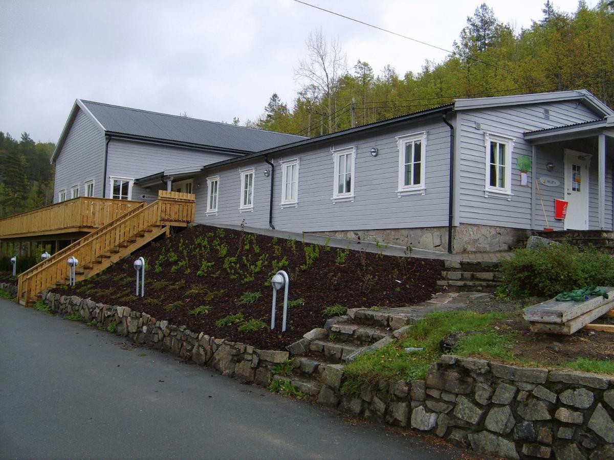 Froland Hostel Froland Verk Exterior foto